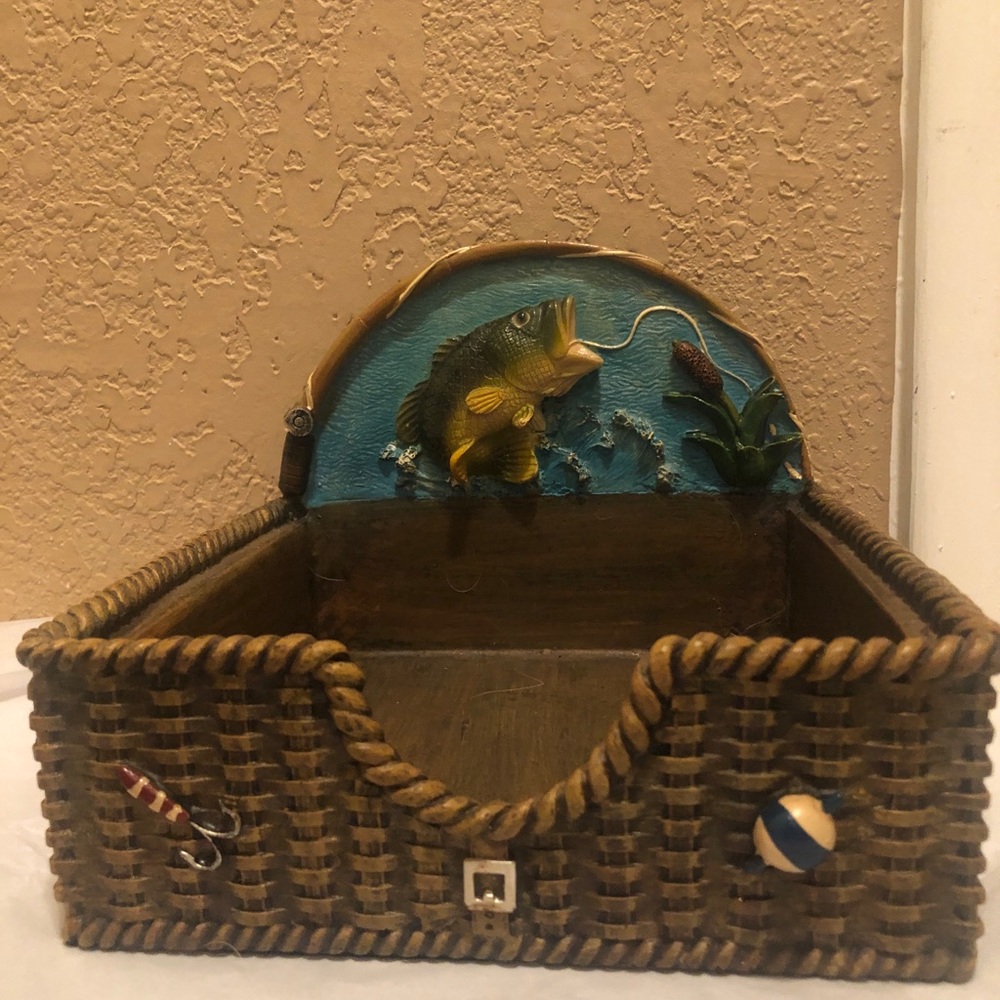 Rivers Edge Bass Fishing Napkin Holder. Very Heavy. Hand painted poly resin.